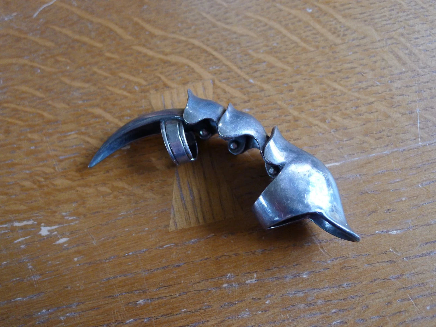 Articulated Armour Claw Ring .925 Silver