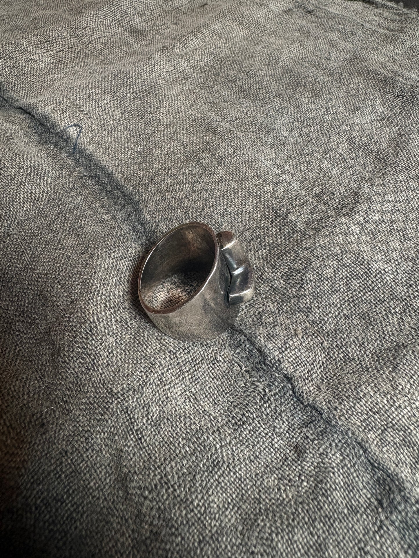 .925 Silver 80s Thick Cross Ring